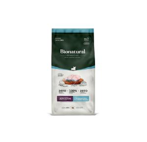 Ração Bionatural Sensitive para Cães Adultos de Raças Pequenas Sabor Peixe Branco, Coco, Blueberry e Ervilha - 2,5Kg